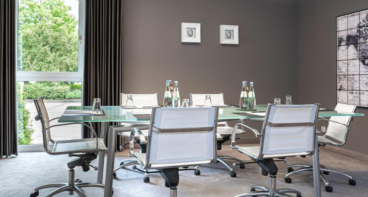 Victor'S Residenz-Hotel Schloss Berg Неннінг Екстер'єр фото Meeting room