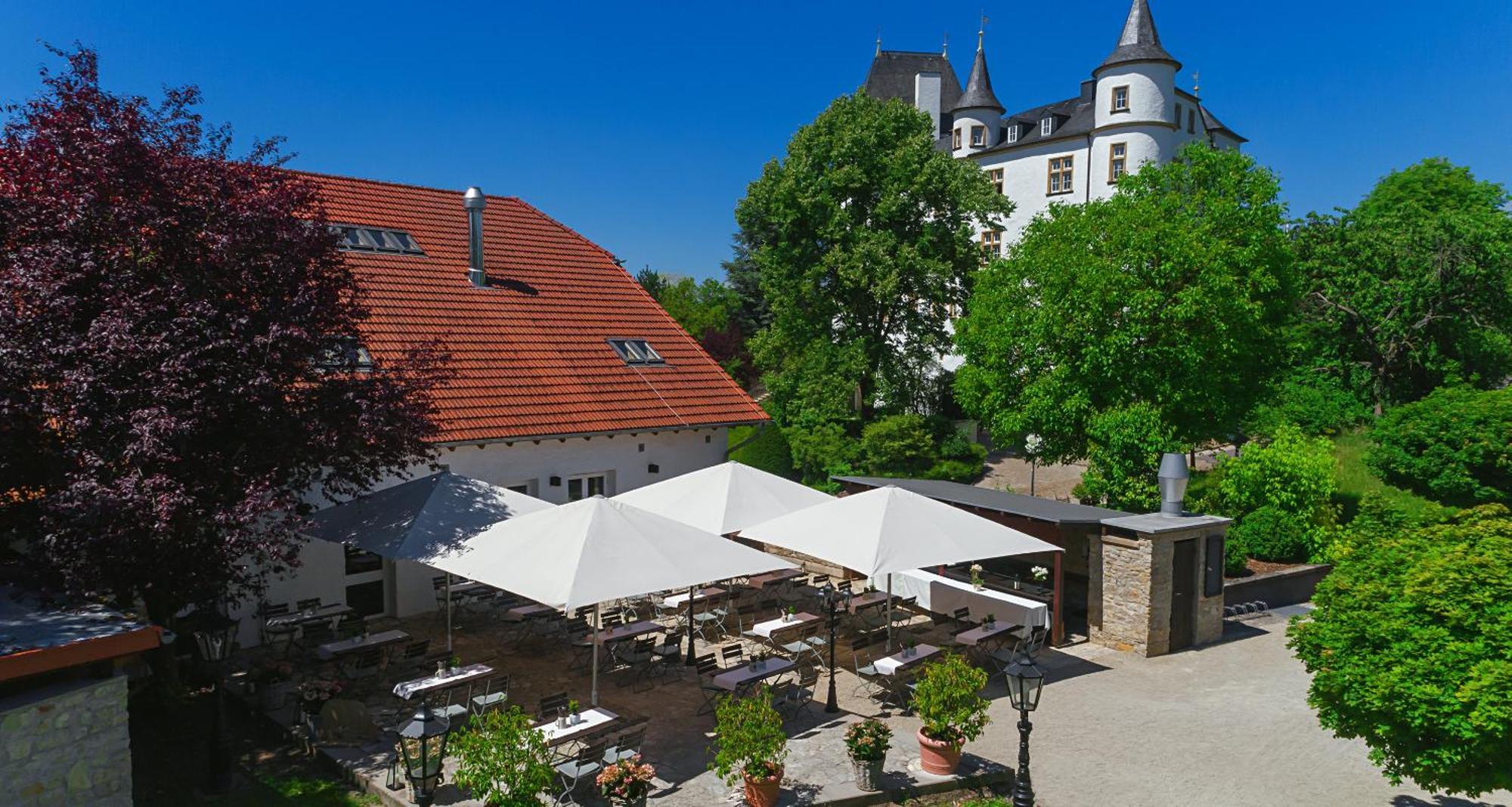 Victor'S Residenz-Hotel Schloss Berg Неннінг Екстер'єр фото The restaurant in the castle