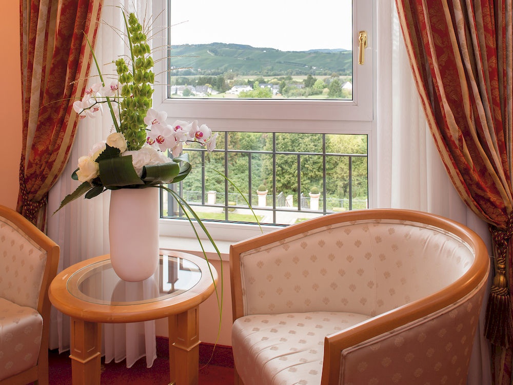 Victor'S Residenz-Hotel Schloss Berg Неннінг Екстер'єр фото A room at the Hotel