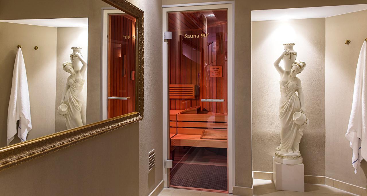 Victor'S Residenz-Hotel Schloss Berg Неннінг Номер фото Sauna